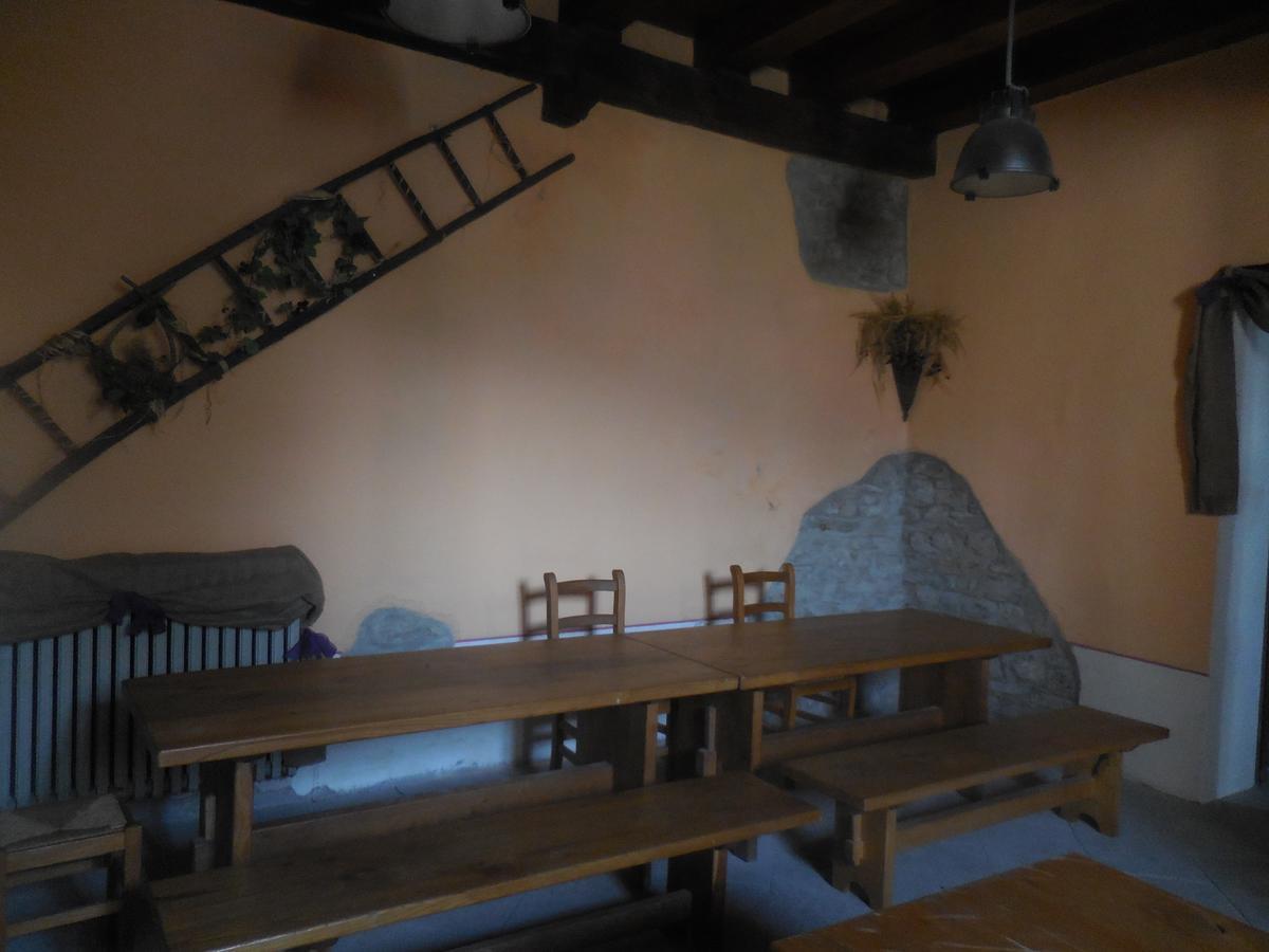 Ostello Podesteria Di Gombola Polinago Екстериор снимка